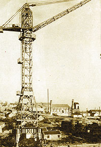 In 1957, XCMG began to step into the construction machinery industry with the successful production of the first tower crane.